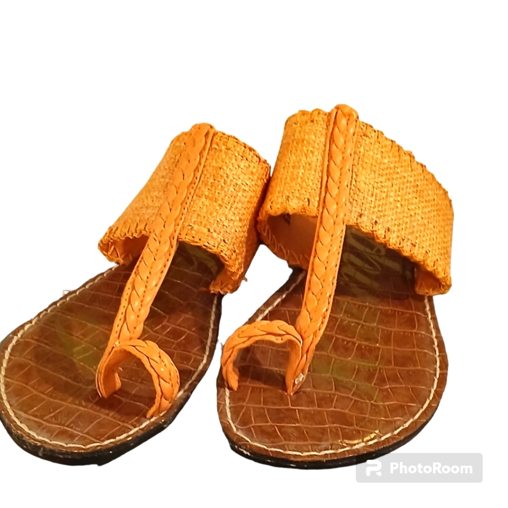 Rampage Women's Gold Rupee Thong Sandal Siz 6